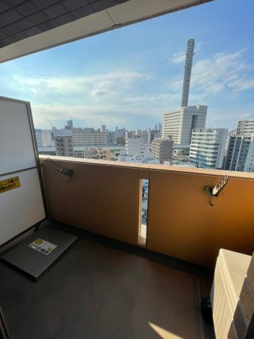 プレサンス鶴舞駅前ブリリアント　名古屋市賃貸　仲介手数料無料のバルコニー