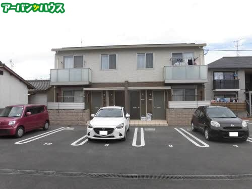 ときめきタウン B棟の外観