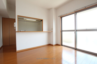 【居間・リビング】 | パルデンスエコノⅤ | リビングです
パルデンス・エコノⅤ603号室2013/5/3撮影