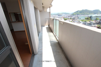 【バルコニー】 | パルデンスエコノⅤ | 広々としたバルコニーです
パルデンス・エコノⅤ603号室2013/5/3撮影
