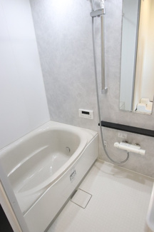 お風呂は追い焚き可能です