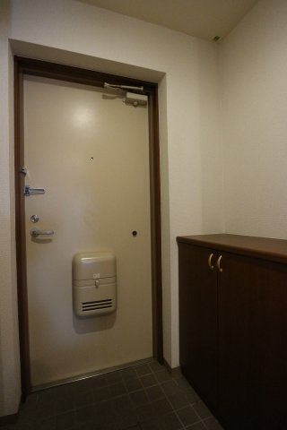 JOYFUL TOWN SODAの玄関|※別のお部屋の写真です。反転間取り。