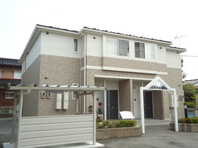 メゾン・ド・アイの外観|外観写真（昼）