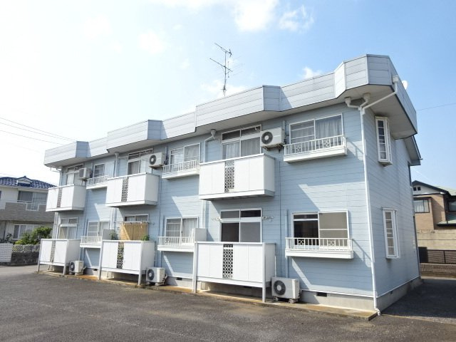 プレザホームズの外観