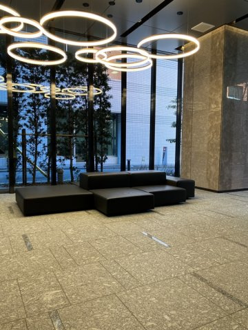 グランリビオ芝大門のロビー