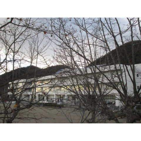 松が丘4丁目戸建ての周辺|八木山小学校