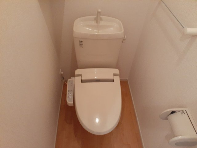 セトル・アンソレイユⅡ　Ｂのトイレ|コンパクトで使いやすいトイレです