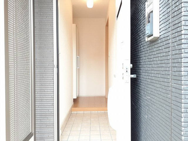 クロッシングⅡＡの玄関|ゆったりとした玄関です