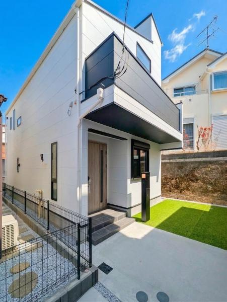 横浜市戸塚区南舞岡２丁目の新築一戸建の外観|いつでもご案内可能です！
お車でご自宅まで送迎承ります。