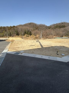 【前面道路含む現地写真】 | リーブルガーデン生駒翠光台 | 前面道路含む現地写真
