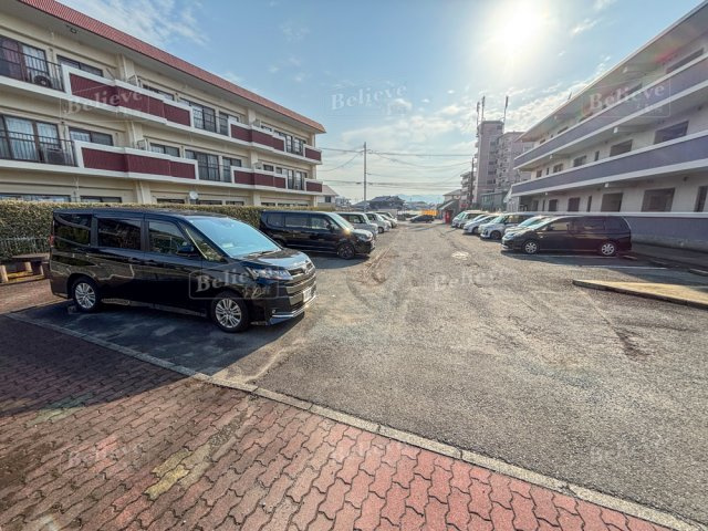 池松コーポⅡの駐車場|駐車スペースもあります☆