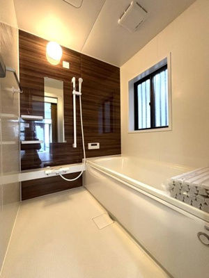 【浴室】 | 【11日(土)・12日(日)見学可】草加市八幡町・戸建 | ゆったり寛げるバスルーム♪