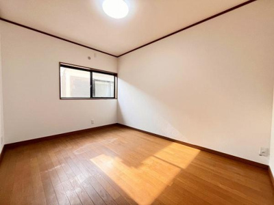 【洋室】 | 【11日(土)・12日(日)室内見学可能】川口市木曽呂戸建 | お子様のお部屋にも最適な寝室♪