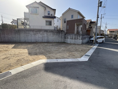 【前面道路含む現地写真】 | リーブルガーデン生駒翠光台 | 前面道路含む現地写真