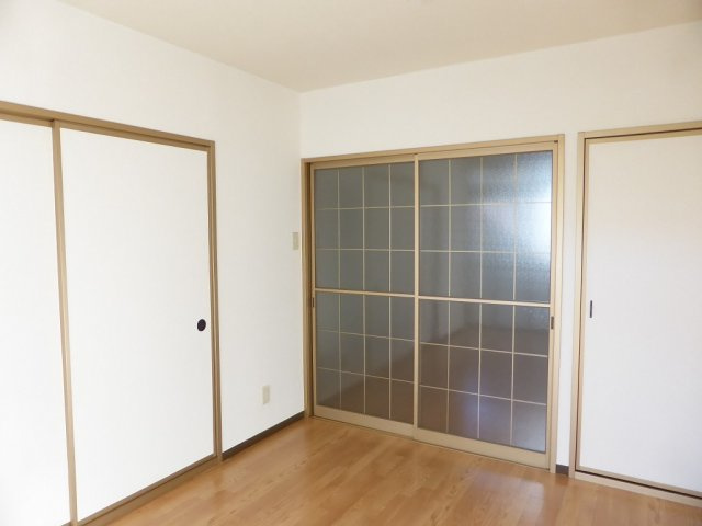 ウェアハウスＢの収納