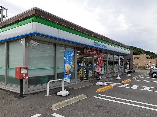 スイートバジル　Ａの周辺|ファミリーマート土々呂五丁目店まで300m
