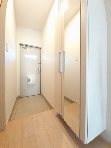 ブリーゼ・カーサⅡの玄関