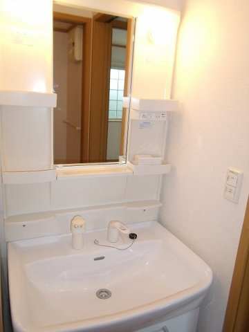 クレール　にほづ　Ｂの洗面所