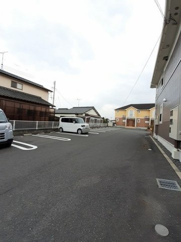 グリーンゲイブルズⅡ　Ａの駐車場