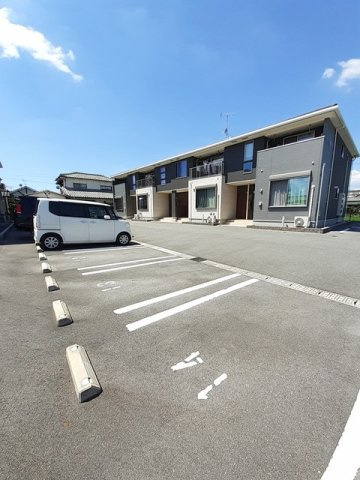 マルセリーノ　Ｂの駐車場