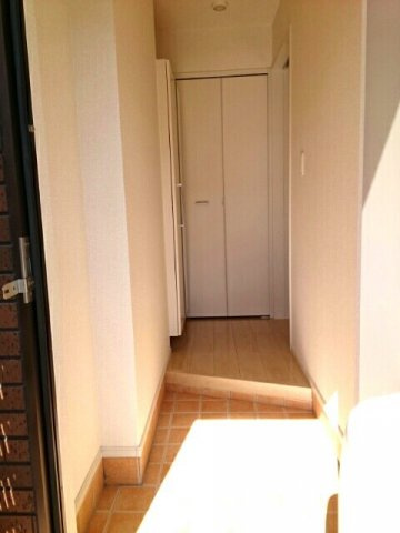 メゾン　ド　さちＢの玄関