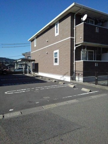 ベルメゾン中山Ｄの駐車場