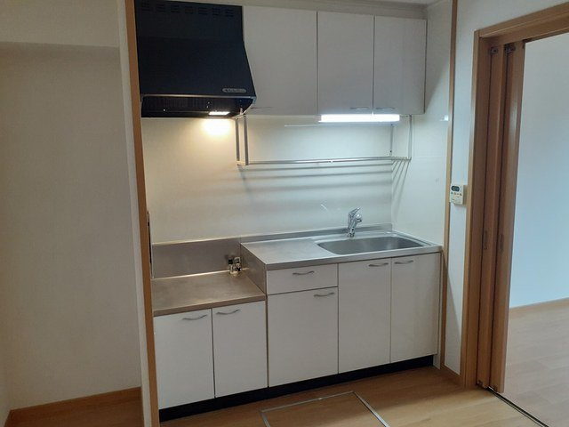 ヴィラ・かたかご　Ⅲのキッチン