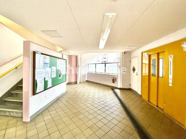 南砂住宅2号棟のロビー|ロビー