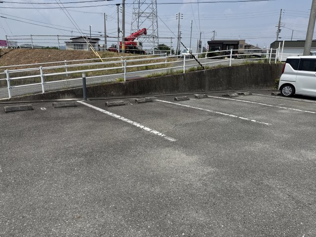 ピュアメゾンの駐車場