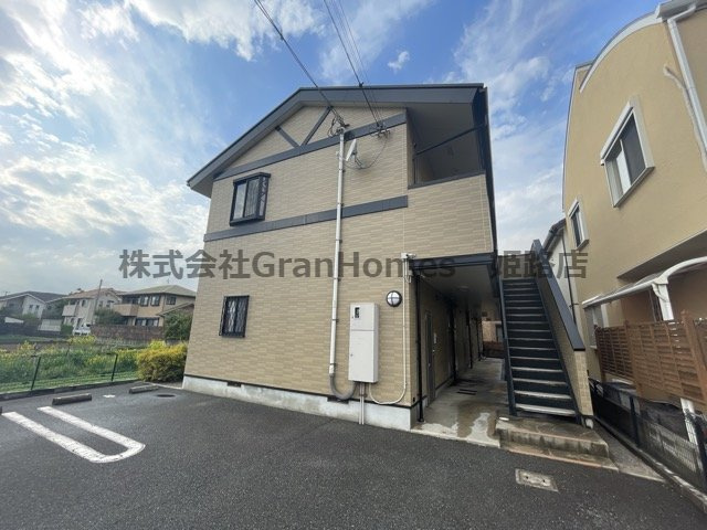 アヴェニュー谷川