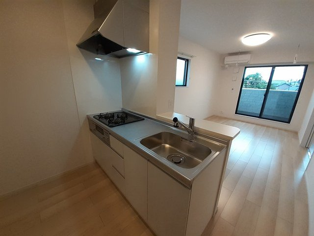 メゾン　グレーヌ　塩屋Ａのキッチン
