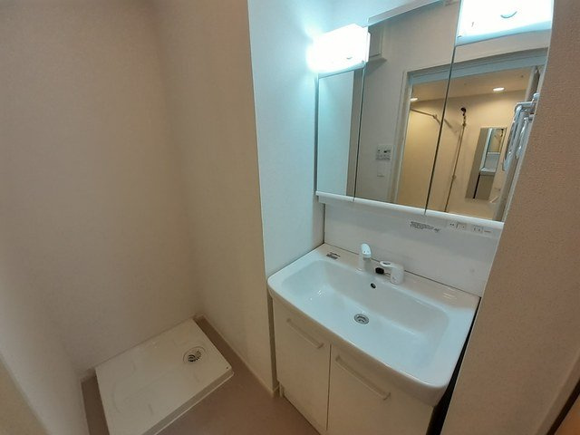 メゾン　グレーヌ　塩屋Ａの洗面所