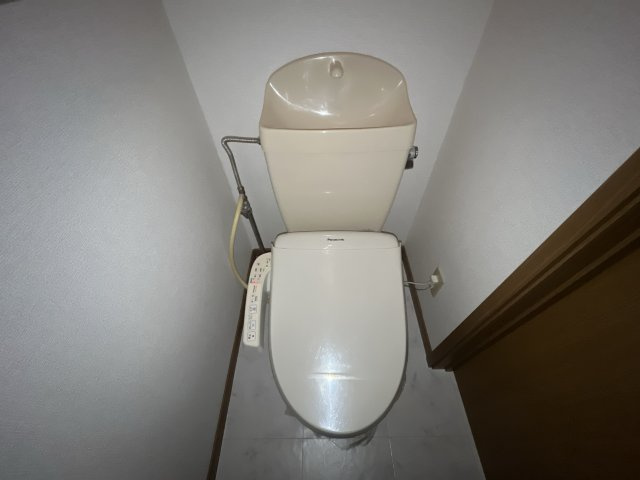 サンハウスのトイレ