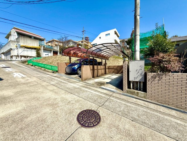 サンマンション・ドゥーシェ猫洞の駐輪場