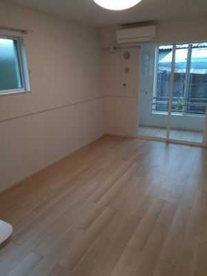 【居間・リビング】 | こんね・さくら　Ｂ | こちらの居間で趣味の時間をお楽しみください