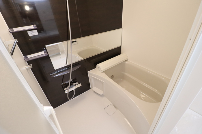 コンフォートⅢ　Ａの浴室|追い焚き給湯式浴室