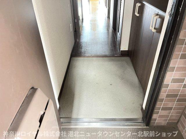 【玄関】