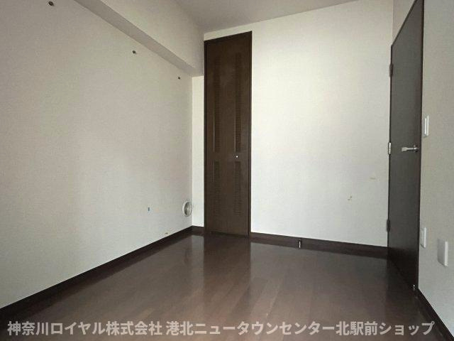 【寝室】