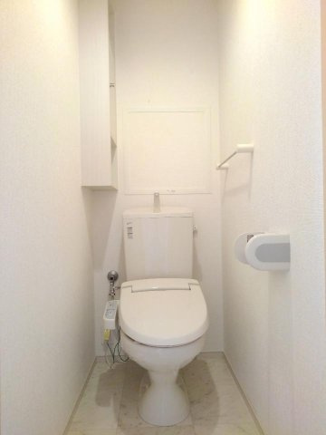 カーサ　アニマ－レのトイレ|ゆったりとした空間のトイレです