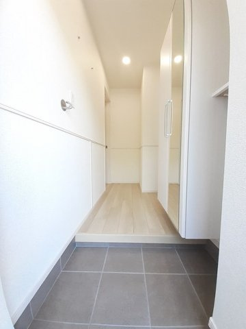 ルーナ・Ｆの玄関|毎日通る玄関はこちらです