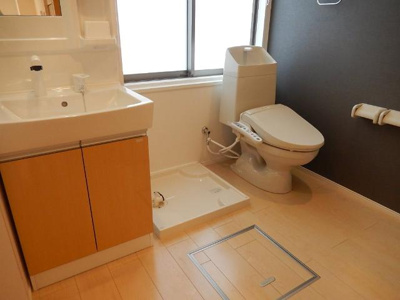 【トイレ】 | シェ・ドゥーブル | シャワー付トイレ