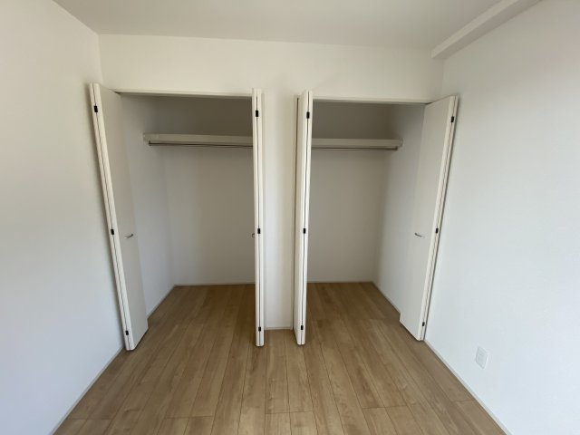 【小名浜住吉5期】　4号棟　◆新生活応援キャンペーン中♪の収納|同施工　◆収納スペースの写真です◆　十分な広さがあるので収納には困りませんね♪
部屋をいつもすっきり保つことができます♪
生活スペースに余分な家財を置かずにスッキリと使えそう！

