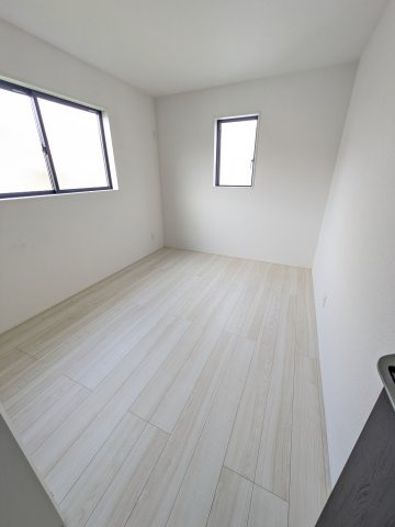 【小名浜住吉5期】　2号棟　◆新生活応援キャンペーン中♪の浴室|同施工　ユニットバスの写真です。　毎日の疲れを癒す広々とした浴室は、足を伸ばしてゆっくりとくつろげます♪　音楽を聴いたり、自分だけの特別な時間に・・・♪半身浴にピッタリですね♪