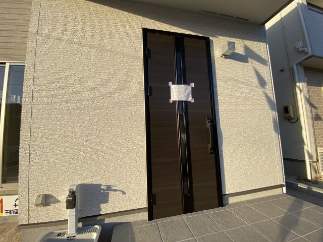 【小名浜住吉5期】　2号棟　◆新生活応援キャンペーン中♪の玄関|同施工　ゆったりとした玄関です