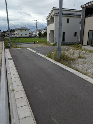 【小名浜住吉5期】　2号棟　◆新生活応援キャンペーン中♪の前面道路含む現地写真|前面道路含む現地写真です