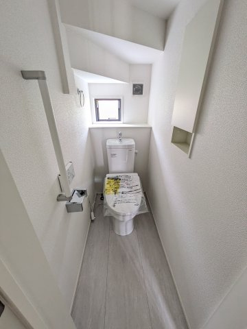 【小名浜住吉5期】　1号棟　◆新生活応援キャンペーン中♪のトイレ|ゆったりとした空間のトイレです