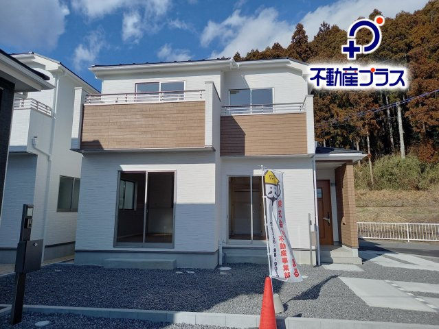 【小名浜住吉5期】　3号棟　◆新生活応援キャンペーン中♪の外観|同施工　重厚感のある落ち着いた雰囲気に仕上がっています。　飽きのこないお洒落なデザインです！　資料請求・現地ご見学はお気軽に♪