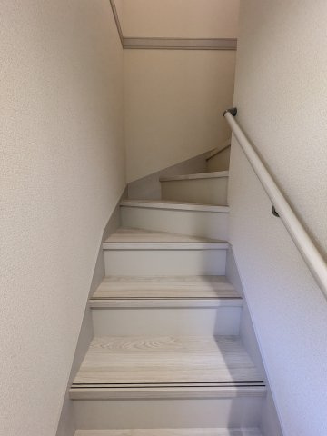 【いわき市平上荒川第4／全2棟　2号棟】　平第五小・平第三中の収納|ちょっとした収納スペースも充実しています
