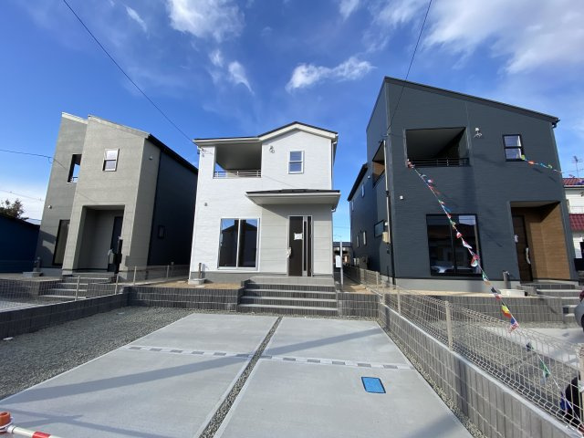 【いわき市小名浜西君ヶ塚町／全3棟／3号棟】　●新生活応援キャンペーン実施中●の外観|駐車場に車を止められます