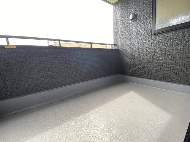 【いわき市泉町滝尻第2】　新築建売　4号棟　住宅ローンお任せください♪のバルコニー|同施工◆バルコニーの写真です◆　
洗濯物から布団まで一度にたくさん干せて便利です♪
眺めのよいバルコニーで、あなただけのリラックスタイムを☆

